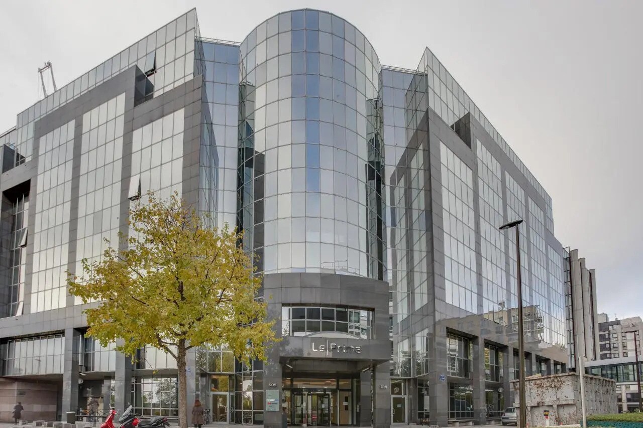 305 Avenue Le Jour SE Lève, Boulogne-Billancourt for lease Building Photo- Image 1 of 3