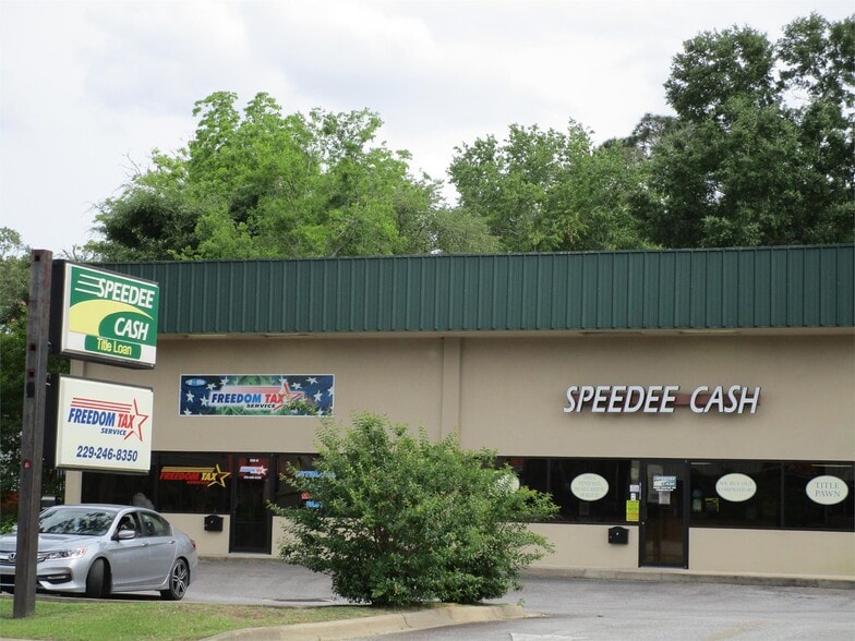 1118 E Shotwell St, Bainbridge, GA for lease - Building Photo - Image 2 of 4