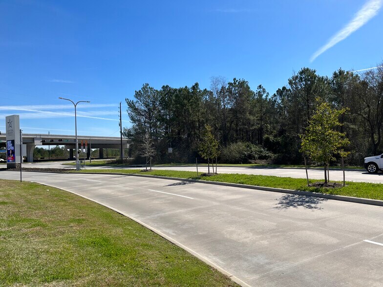 State Highway 249 portfolio of 2 properties for sale on LoopNet.ca - Building Photo - Image 3 of 9