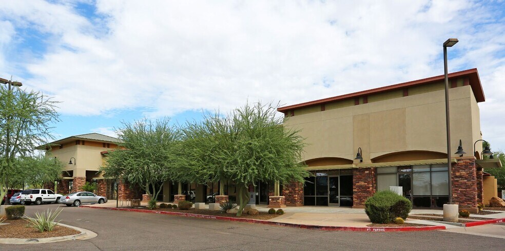 2474-2500 E Hunt Hwy, Queen Creek, AZ à louer - Photo du bâtiment - Image 1 de 6
