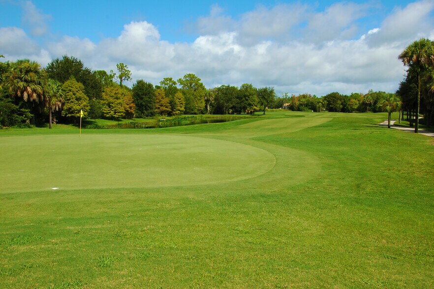 7310 Tara Preserve Ln, Bradenton, FL à vendre - Photo du bâtiment - Image 3 de 10