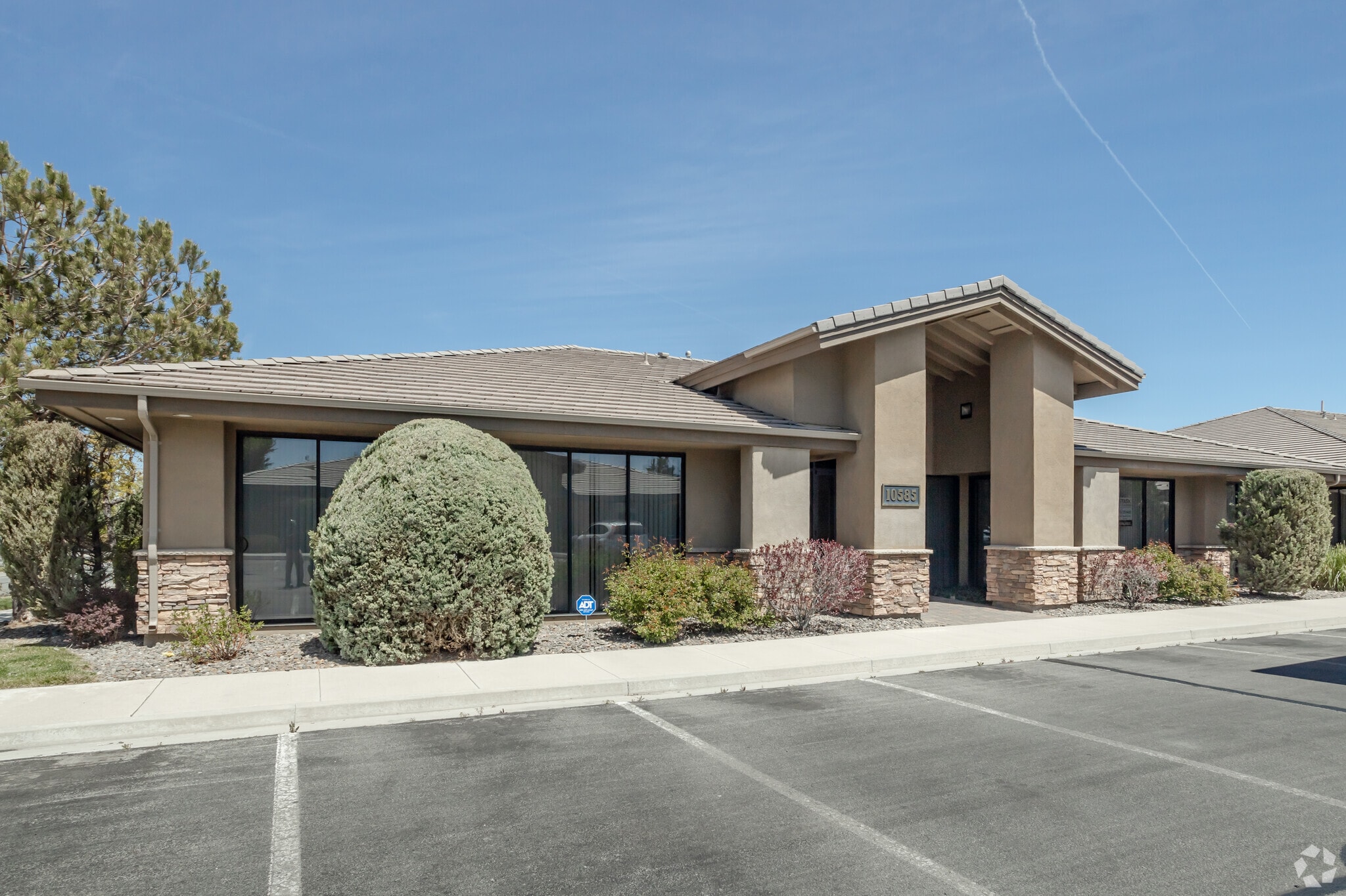 10585 Double R Blvd, Reno, NV à louer Photo principale- Image 1 de 6