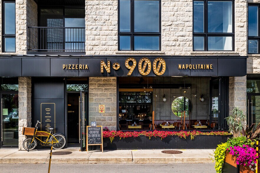 861-867 Rue Saint-Pierre, Terrebonne, QC à louer - Photo du bâtiment - Image 2 de 10
