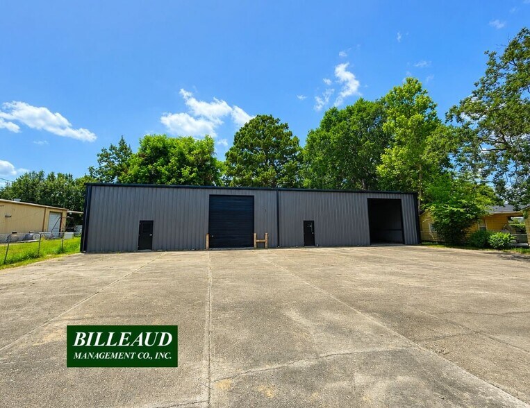303 Macon Rd, Lafayette, LA à louer - Photo principale - Image 1 de 1