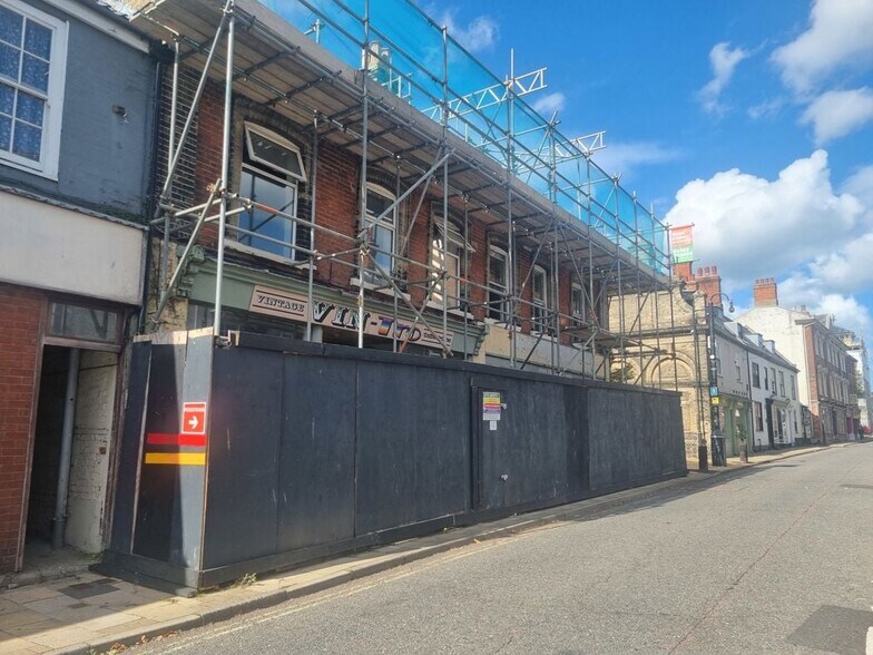 144-145 High St, Lowestoft à vendre - Photo du bâtiment - Image 3 de 4