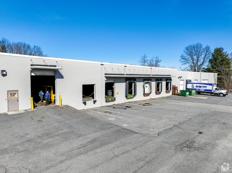 6 Willow Rd, Ayer, MA for lease - Building Photo - Image 2 of 6