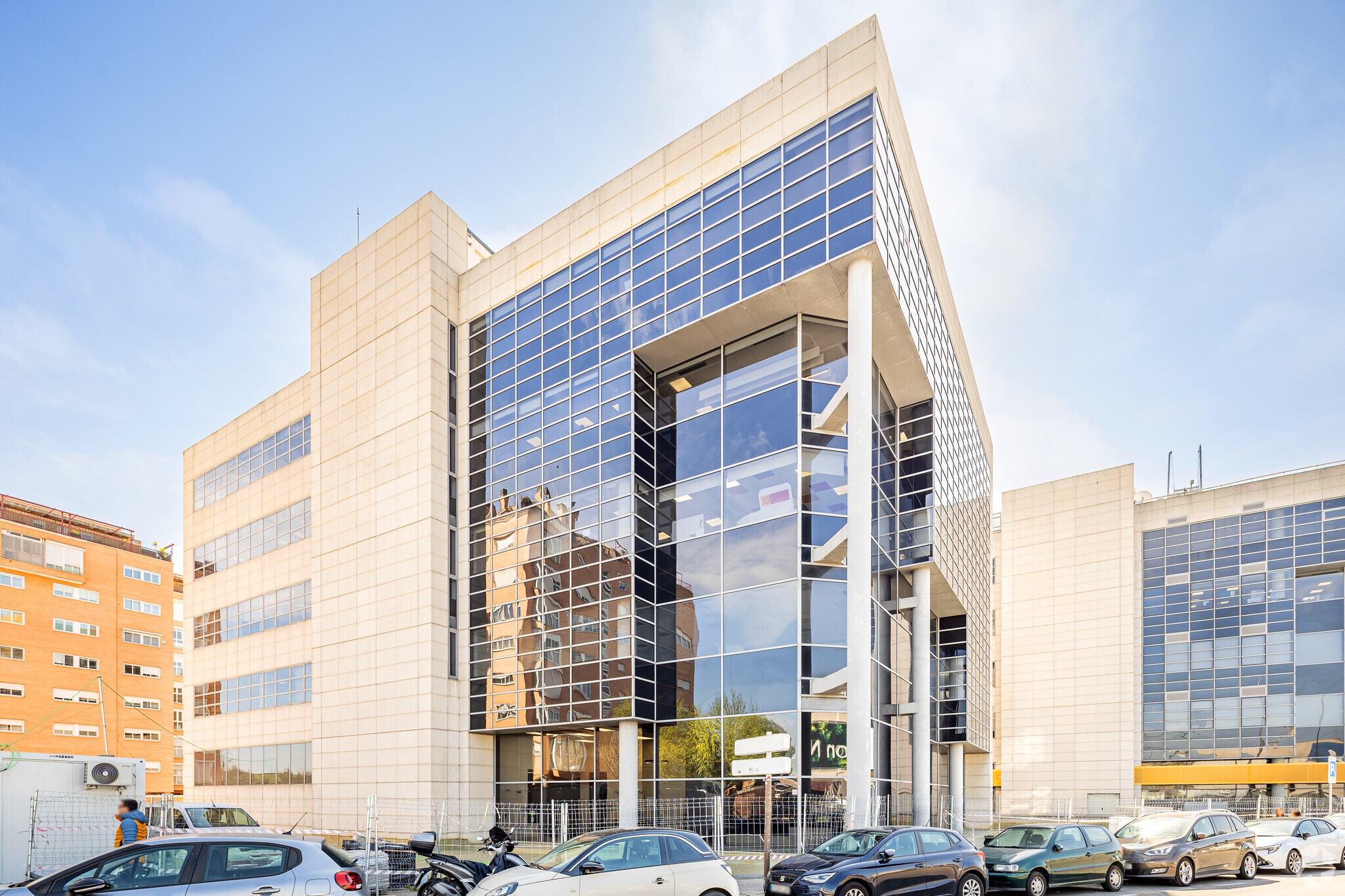 Avenida San Máximo, 11, Madrid, Madrid for lease Primary Photo- Image 1 of 12