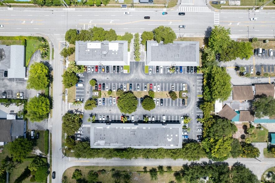 9570 SW 107th Ave, Miami, FL for lease - Aerial - Image 3 of 5