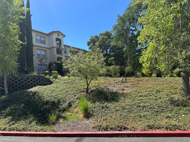 1501 Secret Ravine Pkwy, Roseville, CA for sale - Building Photo - Image 3 of 13
