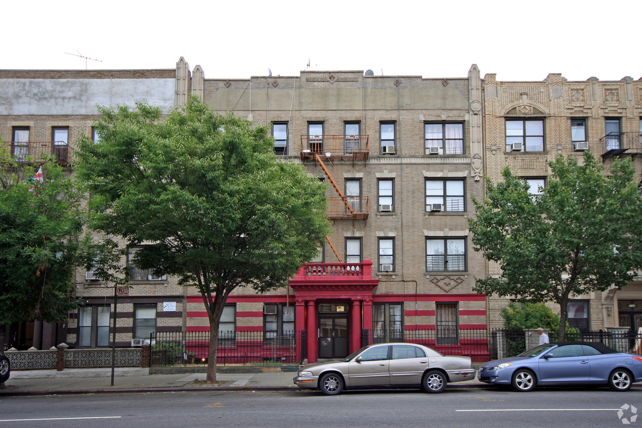 8699 Bay Pky, Brooklyn, NY for sale Primary Photo- Image 1 of 1