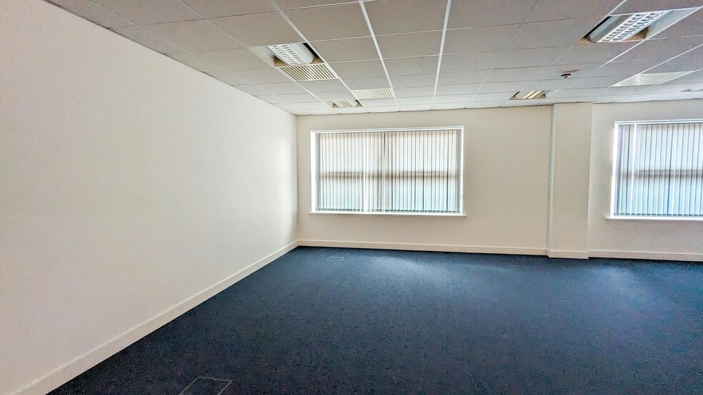 Siskin Pky E, Coventry for sale - Building Photo - Image 3 of 12