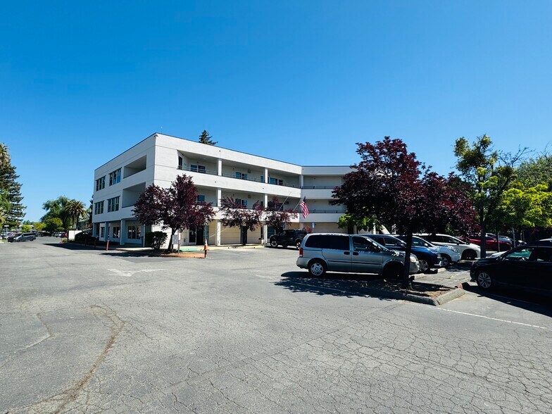 55 1st St, Lakeport, CA for lease - Building Photo - Image 3 of 17