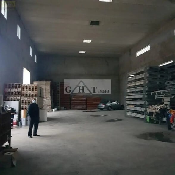 Office in Bondoufle for lease - Interior Photo - Image 3 of 30