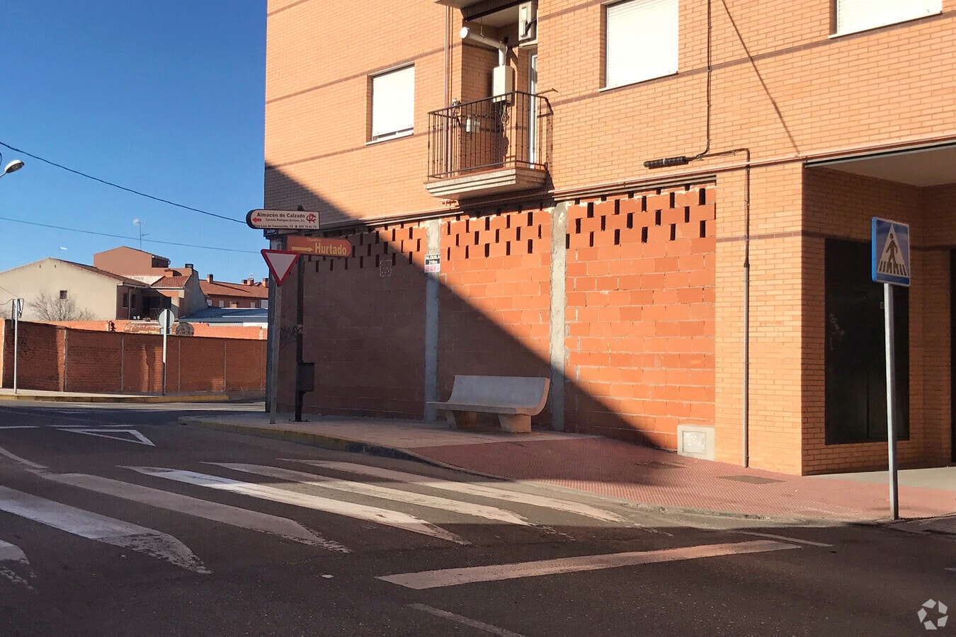 Avenida San Crispín, 59, Fuensalida, TOL 45510 - Unit Puerta 06, Esc. L - - Interior Photo - Image 2 of 2