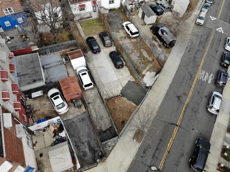 1717 Sexton Pl, Bronx, NY for sale - Primary Photo - Image 1 of 12