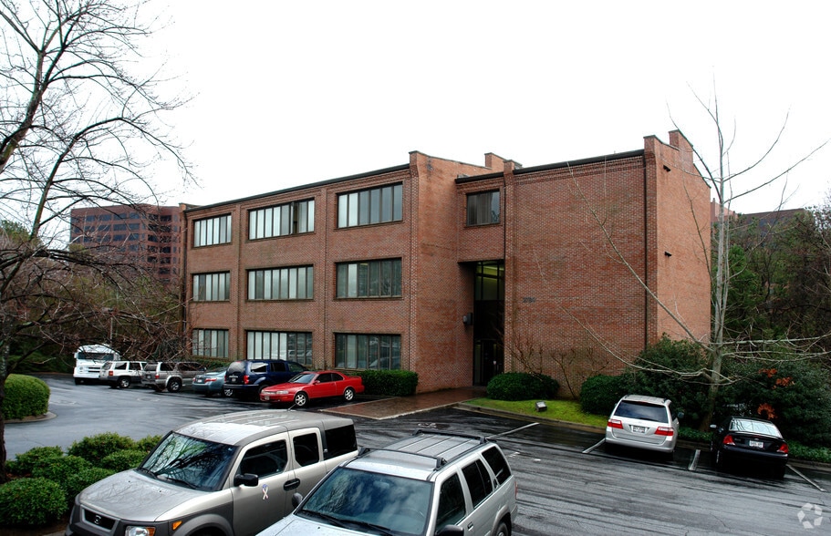 2780 Bert Adams Rd, Atlanta, GA for lease - Building Photo - Image 2 of 4