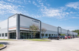 Plus de détails pour 19051 Kenswick Dr, Humble, TX - Industriel à louer