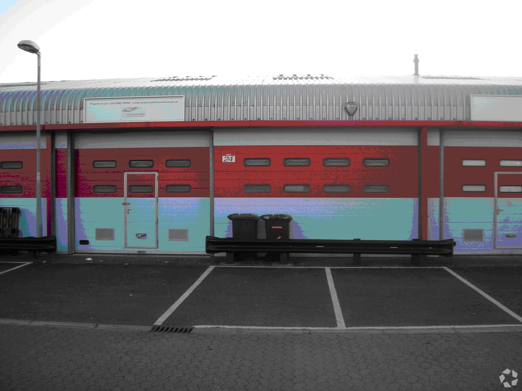 Acacia Clos, Leighton Buzzard for lease Primary Photo- Image 1 of 3