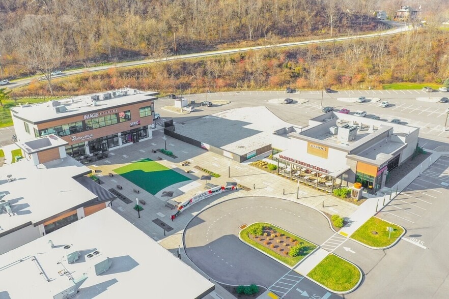 100 Hickory Grade Rd, Bridgeville, PA à louer - Photo du bâtiment - Image 1 de 4