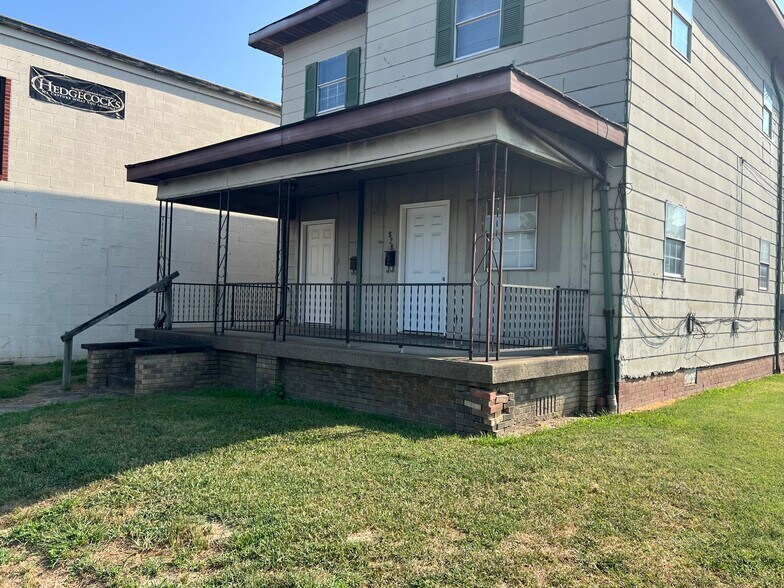 828-803R-834 20th Street portefeuille de 2 propriétés à vendre sur LoopNet.ca - Photo du bâtiment - Image 3 de 35