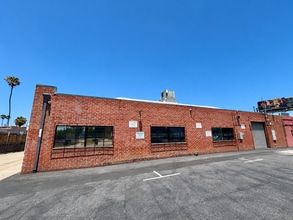 1410 S Centinela Ave, Los Angeles, CA for lease Interior Photo- Image 1 of 6