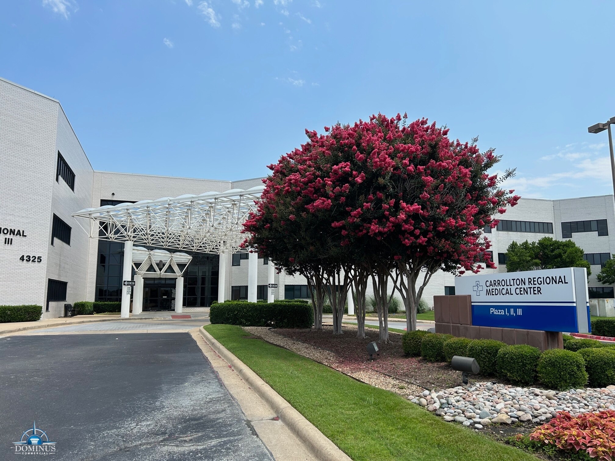 4323 N Josey Ln, Carrollton, TX à louer Photo du bâtiment- Image 1 de 6