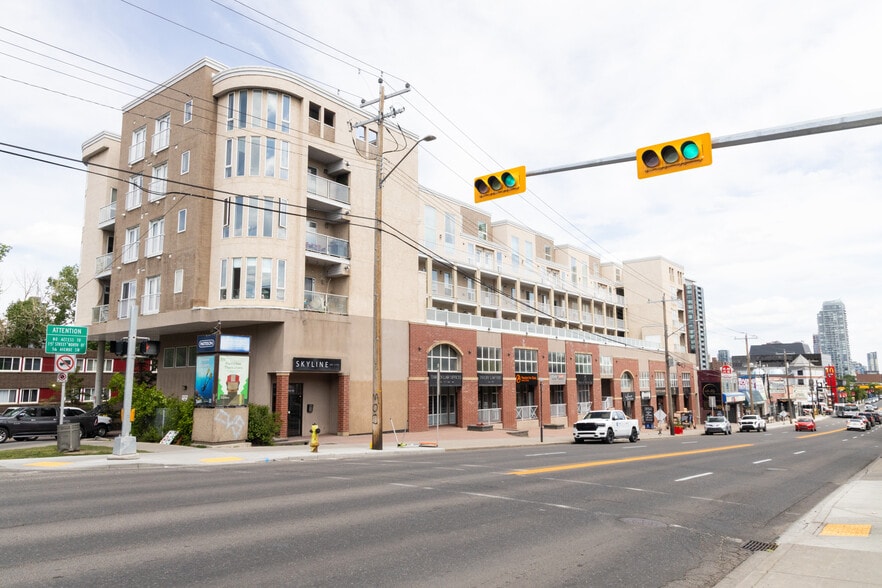 1528 17 Av SW, Calgary, AB for sale - Building Photo - Image 2 of 3