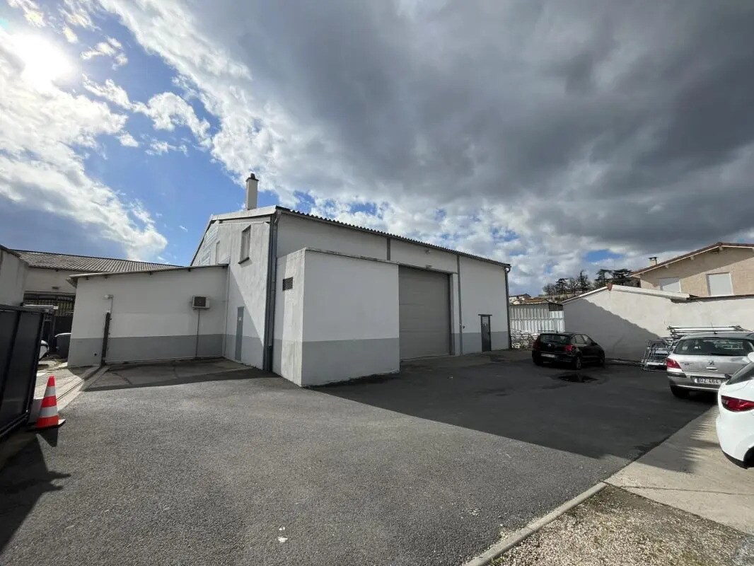 102 Rue Fleury Jay, GRIGNY-SUR-RHÔNE for lease Building Photo- Image 1 of 23