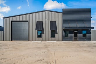 8922 County Road 6820, Lubbock, TX for lease Interior Photo- Image 1 of 35