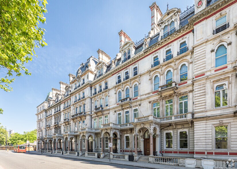 5 Grosvenor Gdns, Londres à louer - Photo du bâtiment - Image 2 de 5
