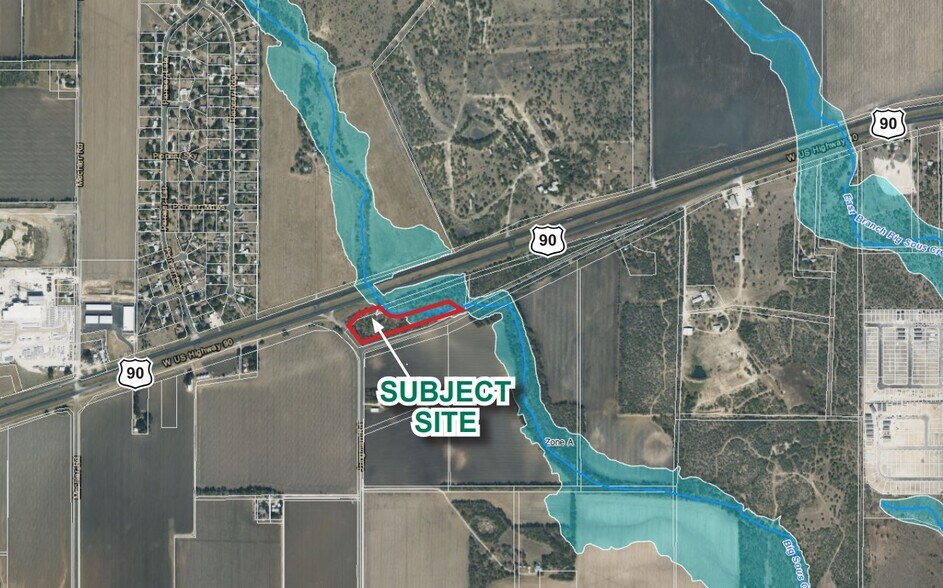 14800 US Highway 90, San Antonio, TX à vendre - Photo du bâtiment - Image 2 de 2