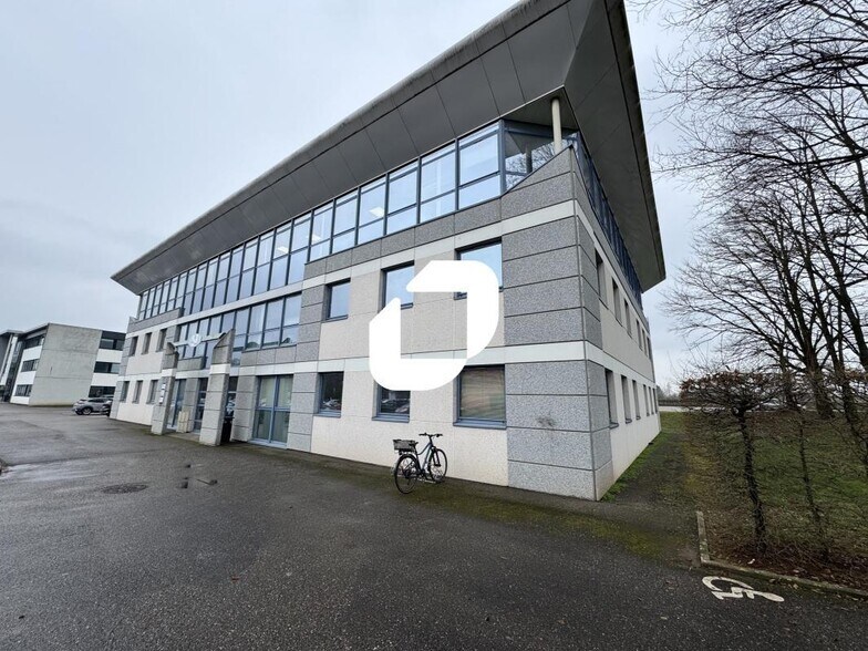 9 Rue Icare, Entzheim à louer - Photo du bâtiment - Image 3 de 20