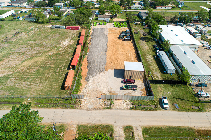 15616 Ennis, Sugar Land, TX à vendre - Photo du bâtiment - Image 1 de 12