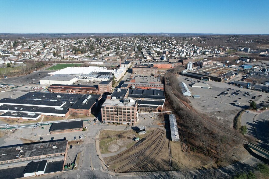 1 New Bond St, Worcester, MA à louer - Photo du bâtiment - Image 3 de 4