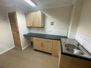 14 Garth St, Stoke On Trent for lease Interior Photo- Image 2 of 4