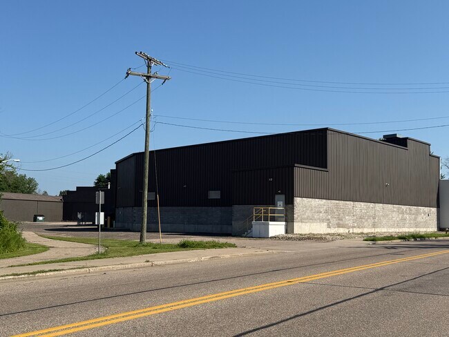 Plus de détails pour 80 Oliver St, Wisconsin Rapids, WI - Bureau, Industriel à louer