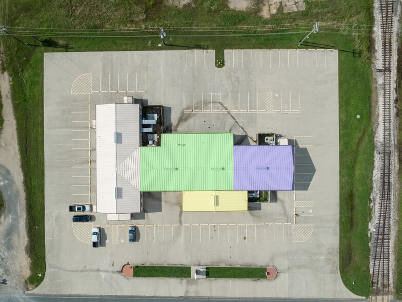 228 Texas Ave, New Boston, TX for lease - Building Photo - Image 2 of 18