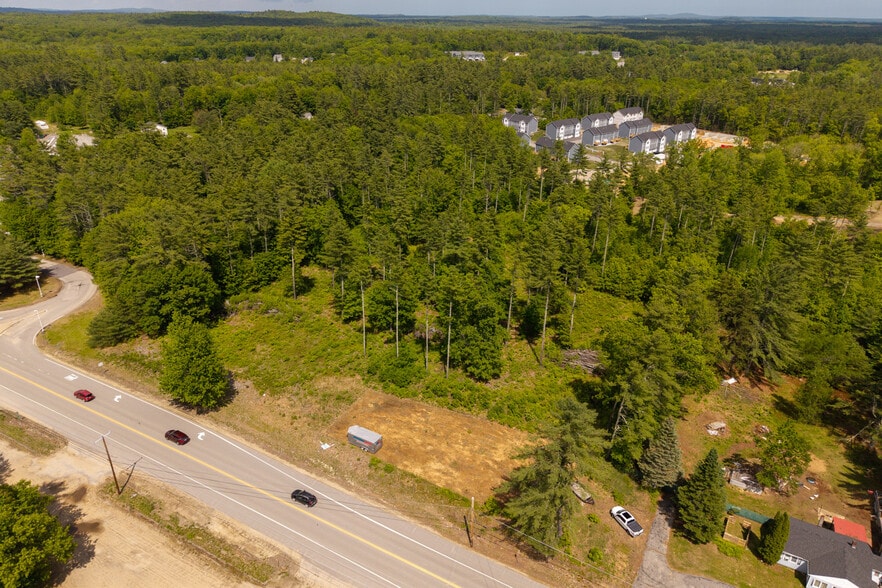 55 Calef Hwy, Barrington, NH à vendre - Photo du bâtiment - Image 2 de 8