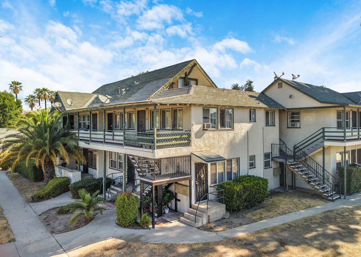 614 N Caswell Ave, Pomona, CA à vendre Photo du bâtiment- Image 1 de 13