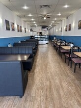 1-400 E End Ctr, Wilkes Barre, PA for lease Interior Photo- Image 2 of 5