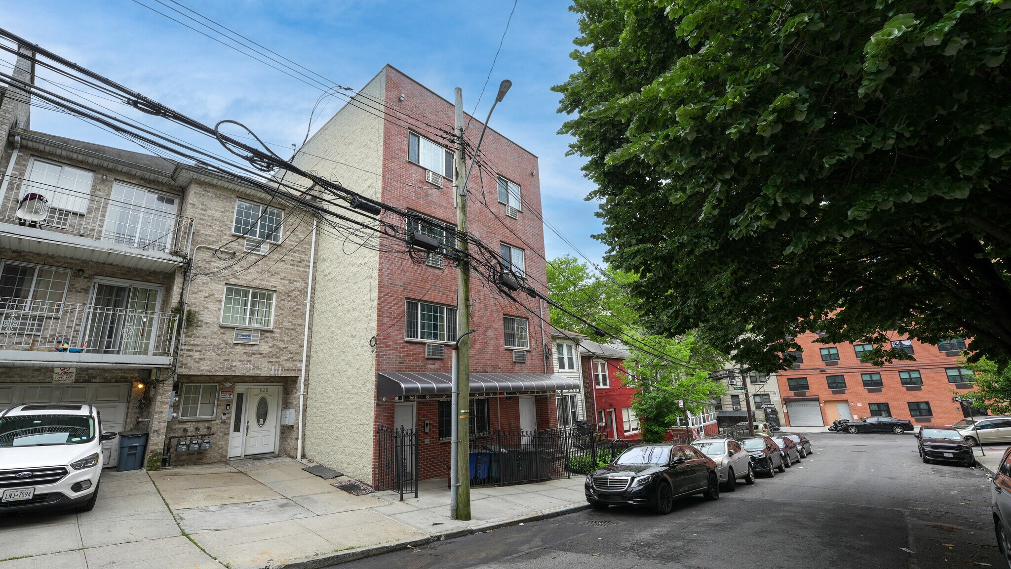 626 E 223rd St, Bronx, NY à vendre Photo principale- Image 1 de 6