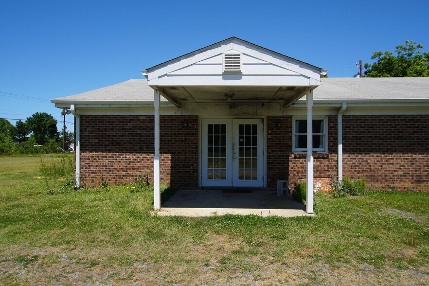 3602 Wesley Chapel Stouts Rd, Monroe, NC à vendre - Photo du bâtiment - Image 2 de 7