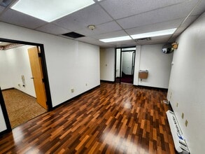 3412 Chesterfield Ave, Charleston, WV for lease Building Photo- Image 2 of 13