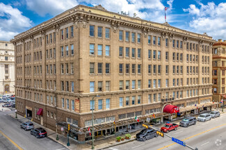 More details for 118 Broadway St, San Antonio, TX - Multiple Space Uses for Lease