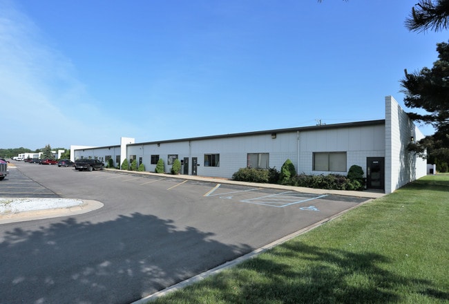 More details for 42800-42892 Mound Rd, Sterling Heights, MI - Industrial for Lease