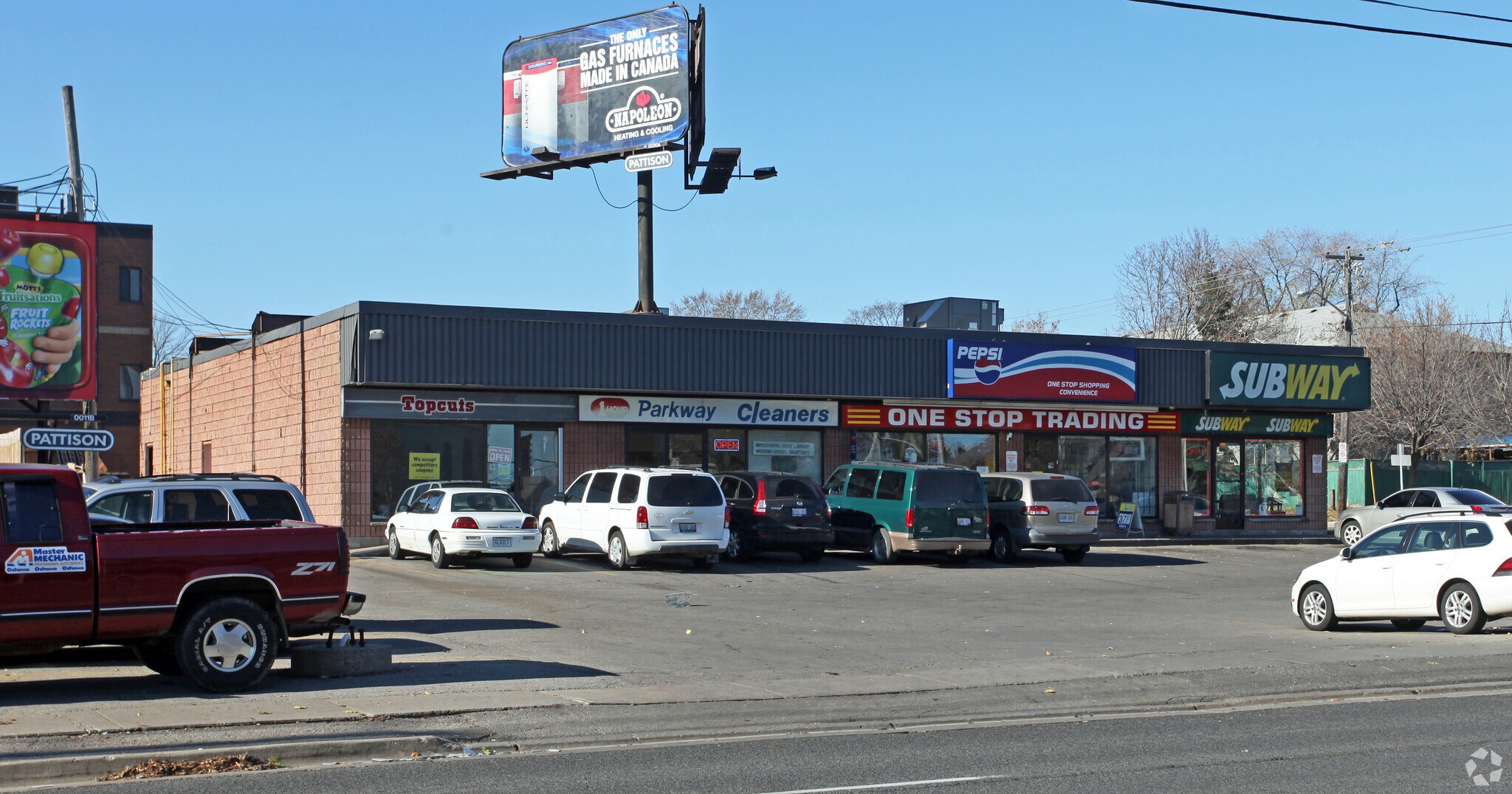 30 Park Rd N, Oshawa, ON for sale Primary Photo- Image 1 of 1
