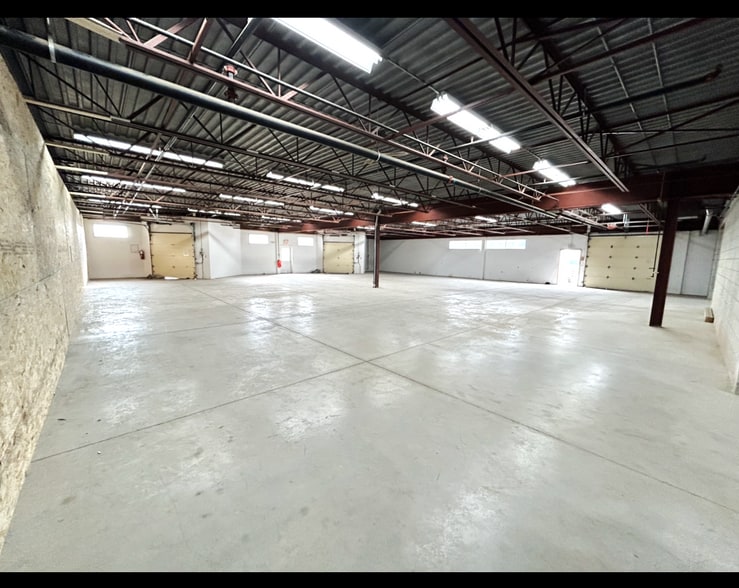 115 Centennial Rd, Shelburne, ON for lease - Building Photo - Image 1 of 5