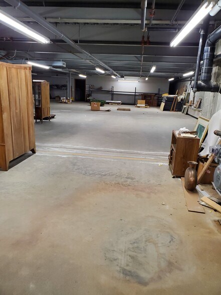 315 W Main St, Norwich, CT à louer - Photo intérieure - Image 3 de 4