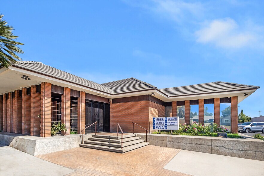 1890 N Garey Ave, Pomona, CA for lease - Building Photo - Image 1 of 11