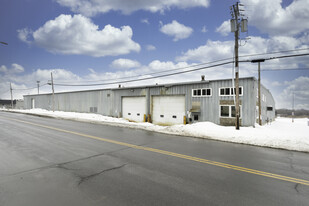 513 Hiawatha Blvd - Warehouse